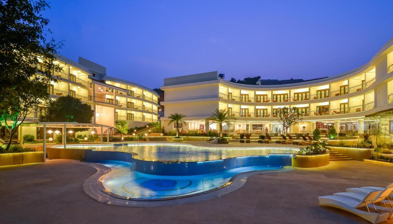 Hotel Park Regis Goa Arpora Zewnętrze zdjęcie